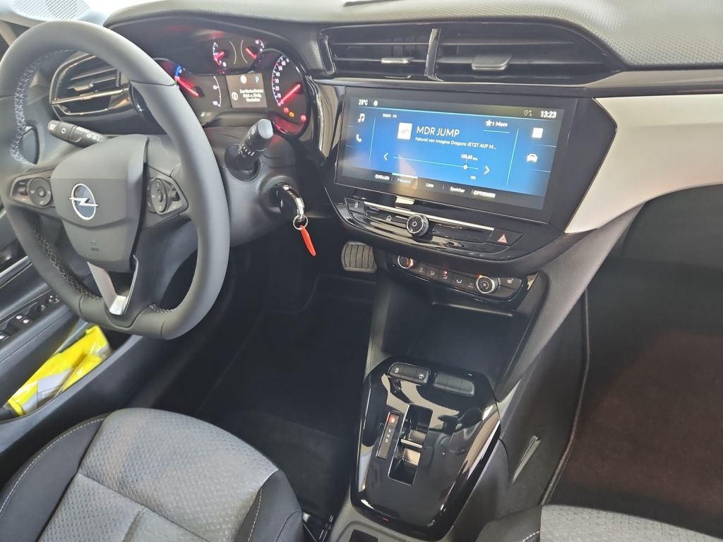 Fahrzeugabbildung Opel Corsa Hybrid Edition (F)