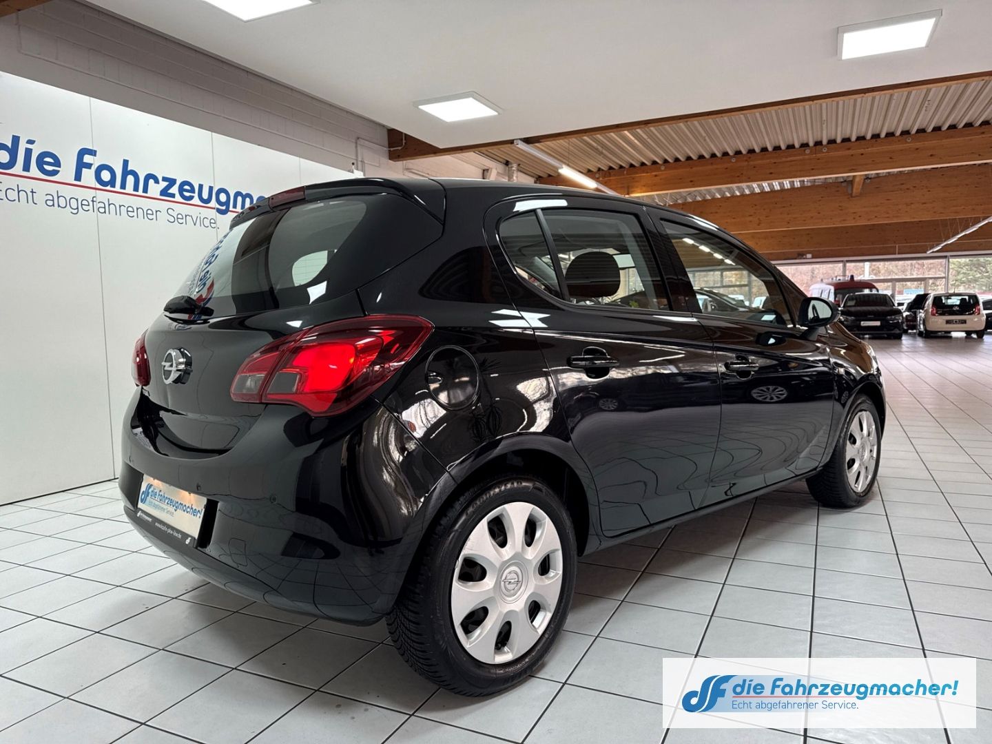 Fahrzeugabbildung Opel Corsa E Edition Navi Apple CarPlay Android Auto