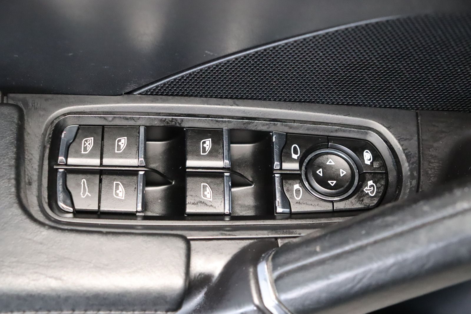 Fahrzeugabbildung Porsche Cayenne S 4.8l V8