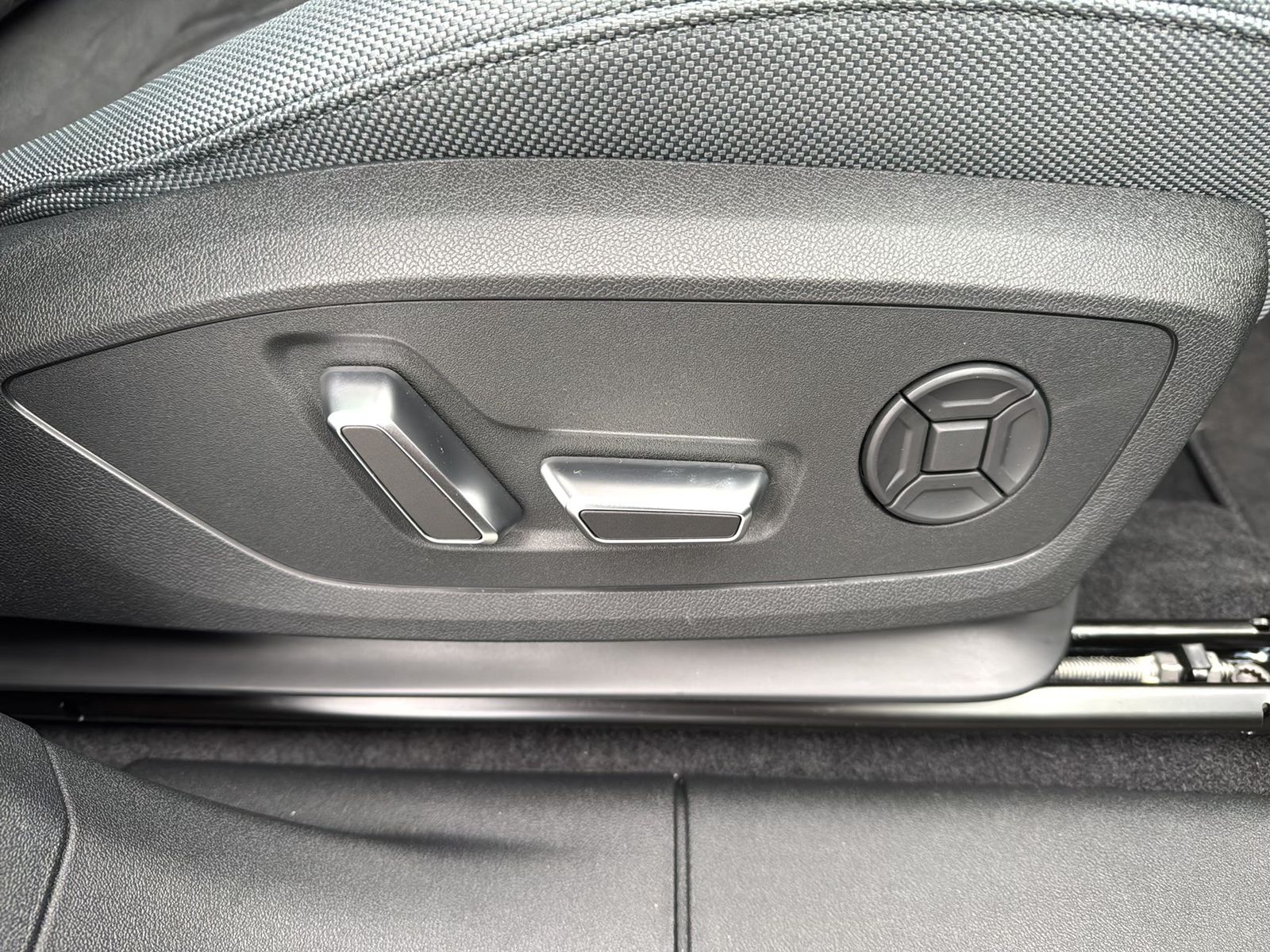 Audi Q3 SUV e-hybrid 200 kW S tronic Matrix|Sonos|HUD foto 18