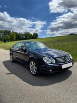 Mercedes-Benz CLK 240 Coupé (C209) | Automatik - Mercedes-Benz CLK-Klasse mit Panoramadach