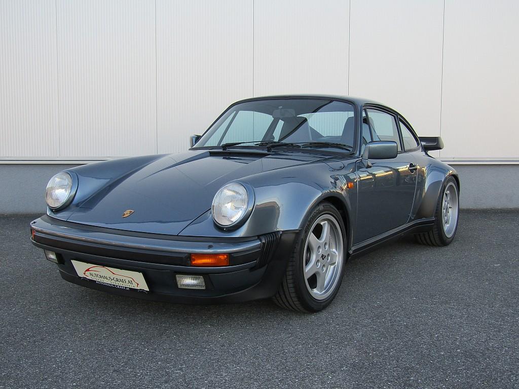 Porsche 911 Carrera