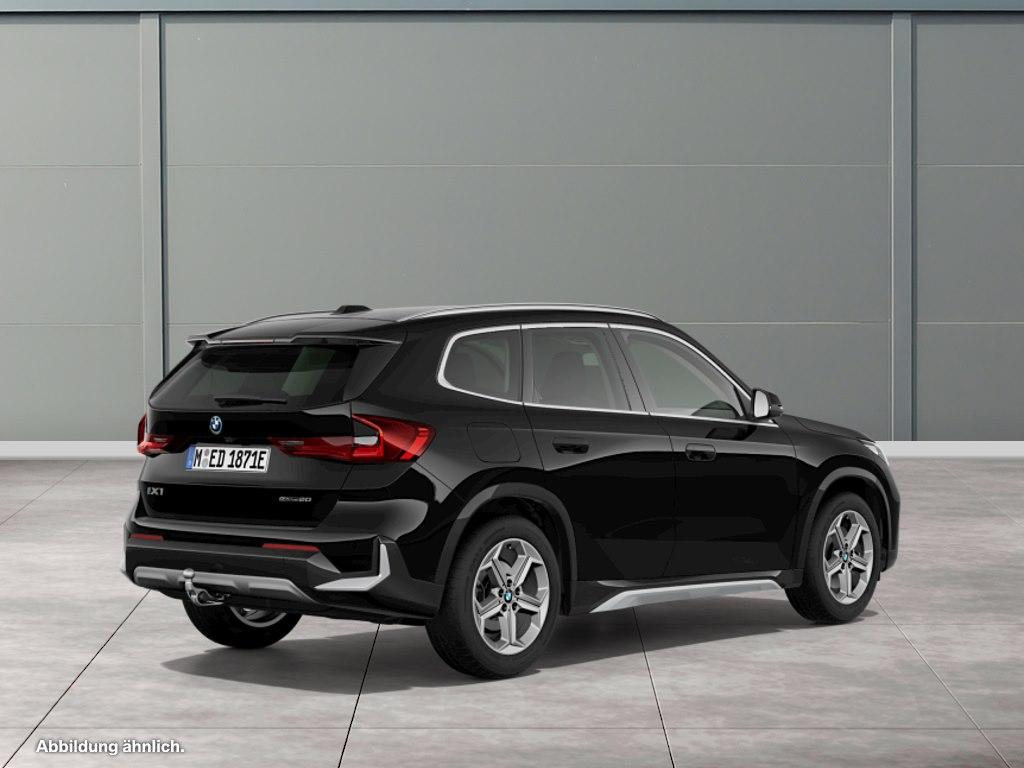 BMW iX1 eDrive20 xLine HUD AHK Sportsitz ACC 360°Cam