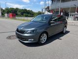 Skoda Fabia Combi Ambition*NAVI*APPLECAR*KLIMA* - Skoda Fabia mit Diesel-Antrieb