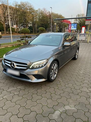MERCEDES-BENZ Mercedes C-Klasse 220D