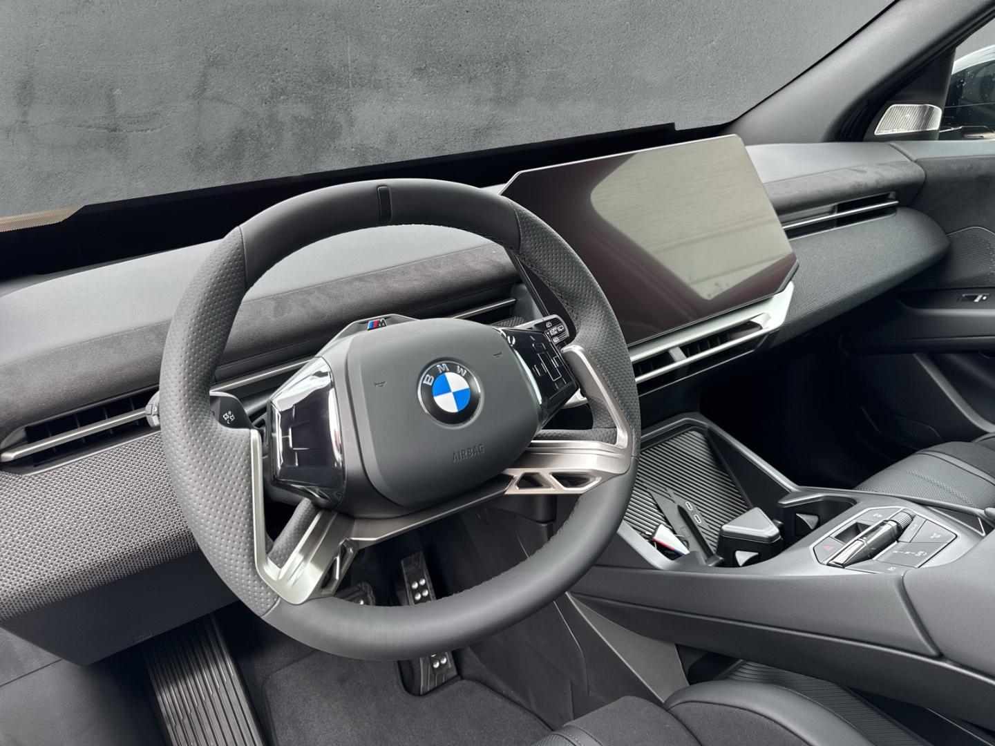 BMW iX3 40 M Sport Pro LMR 22'' HUD AHK Soundsystem 