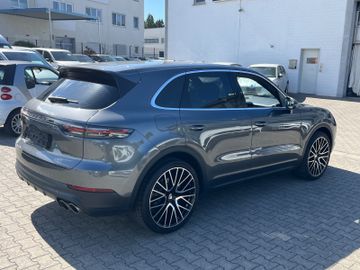Porsche Cayenne - 6