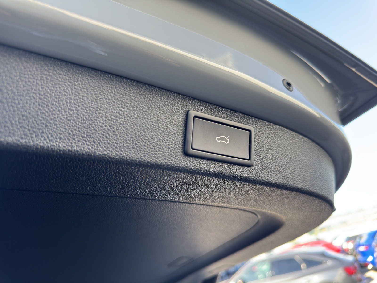 Fahrzeugabbildung SKODA Kodiaq 2.0 TSI RS 4x4/AHK/ST-HZG/KAMERA/ACC/DCC/