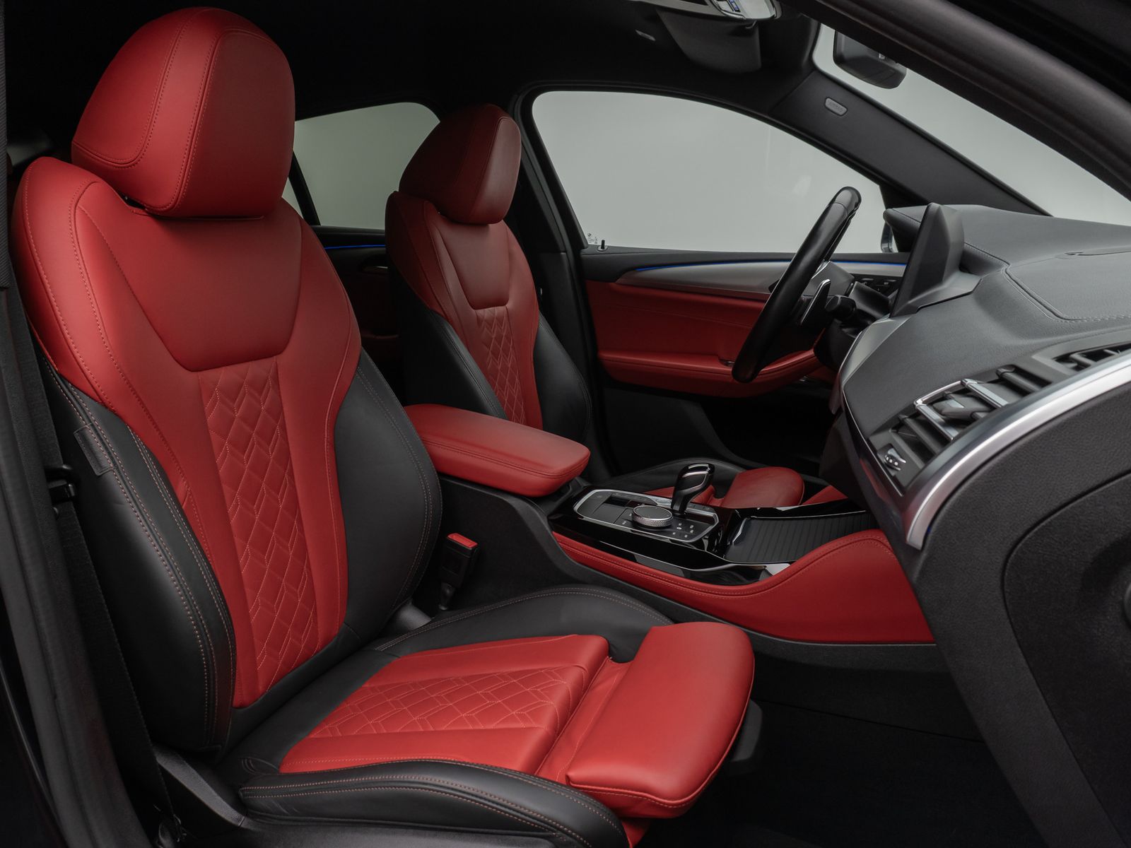 Fahrzeugabbildung BMW X4 M40i Kamera Laser HUD DAB HiFi DisplKey 21"
