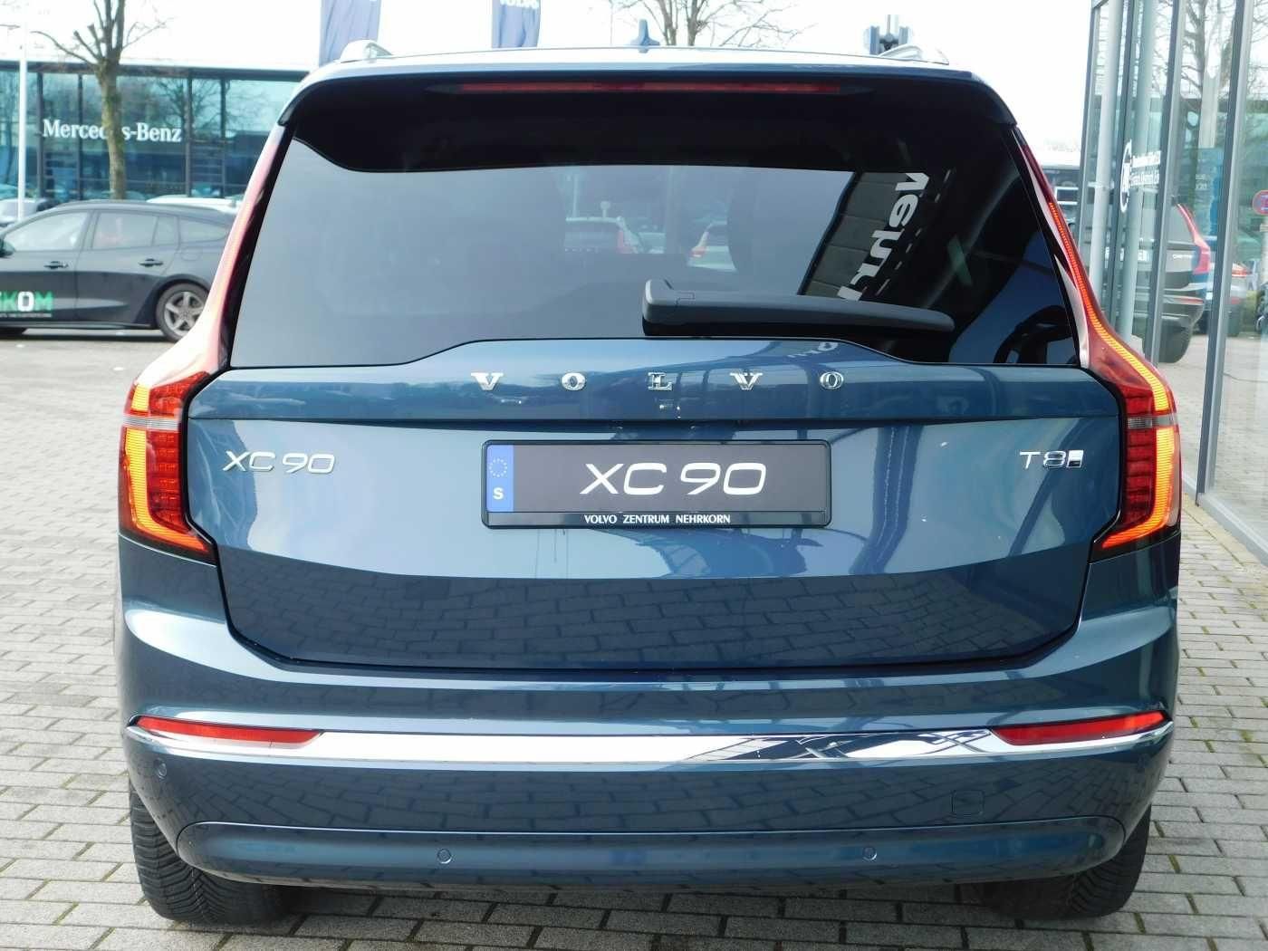 Fahrzeugabbildung Volvo XC90 T8 AWD Plug-in Hybrid Plus Bright