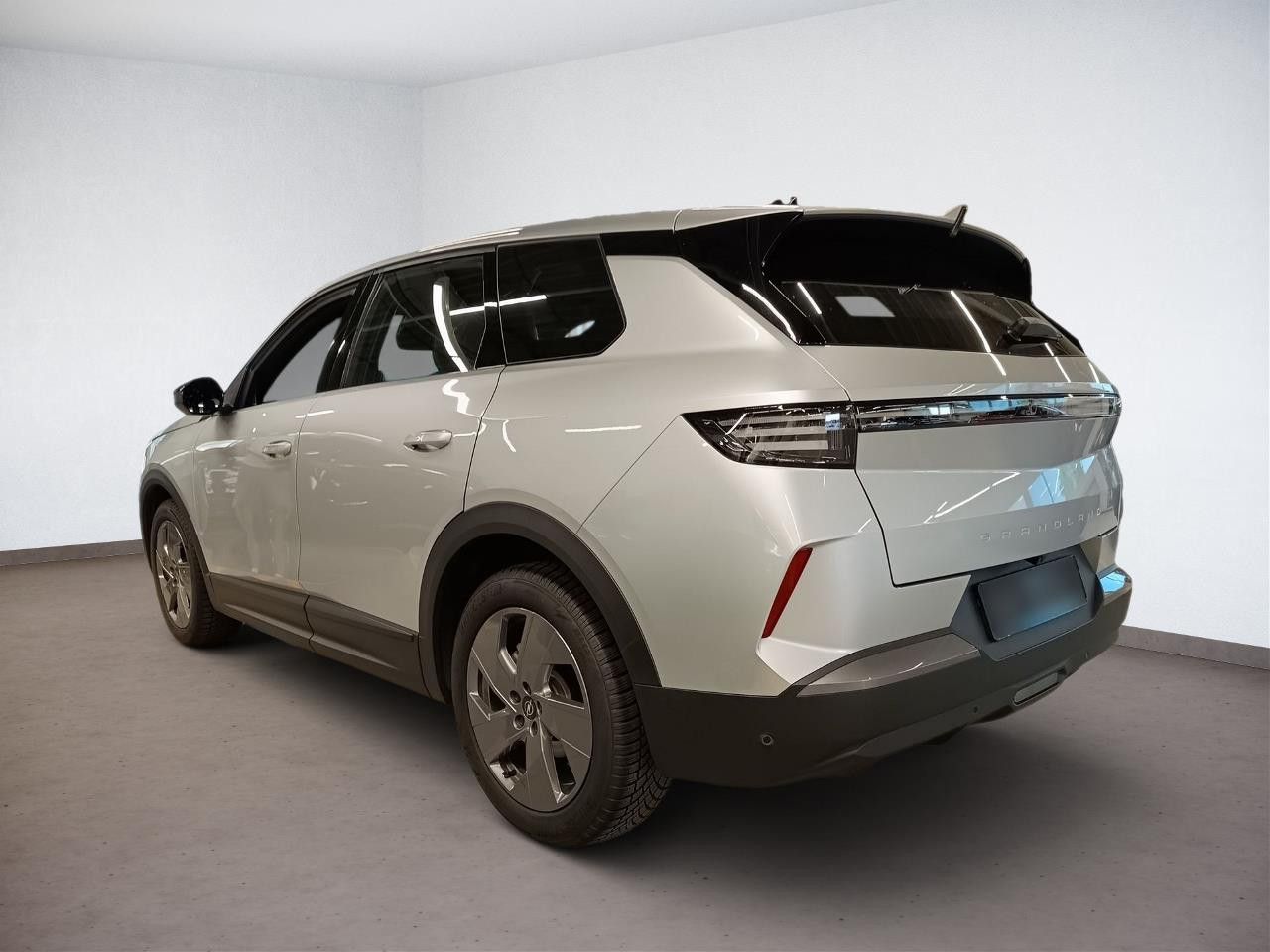 Fahrzeugabbildung Opel Grandland MildHybrid 107KW AT