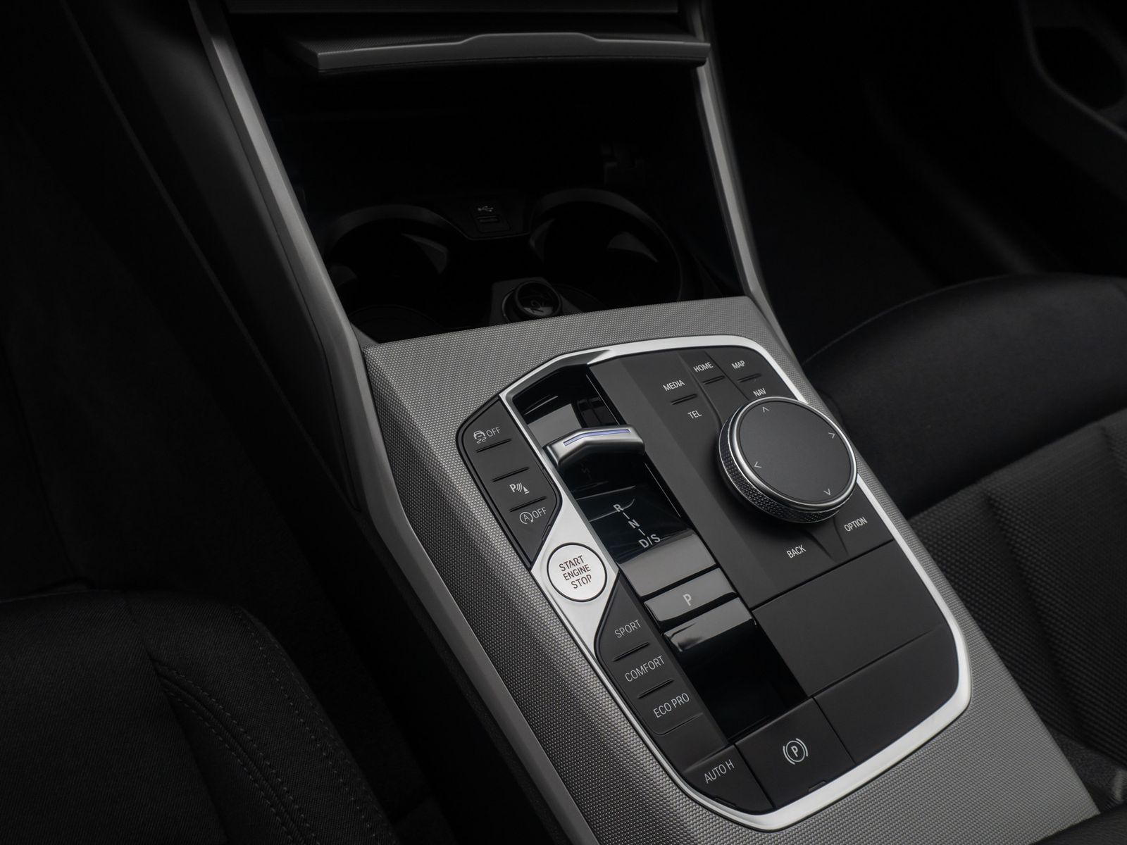 Fahrzeugabbildung BMW 330i Stop&Go DAB Kamera Standhzng Fernlic 18Zoll