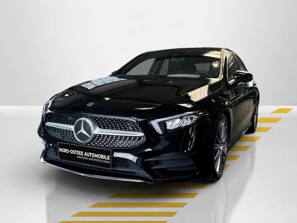 Mercedes-Benz A 200 AMG KAMERA PANO LED SITZHEIZUNG TEMPOMAT