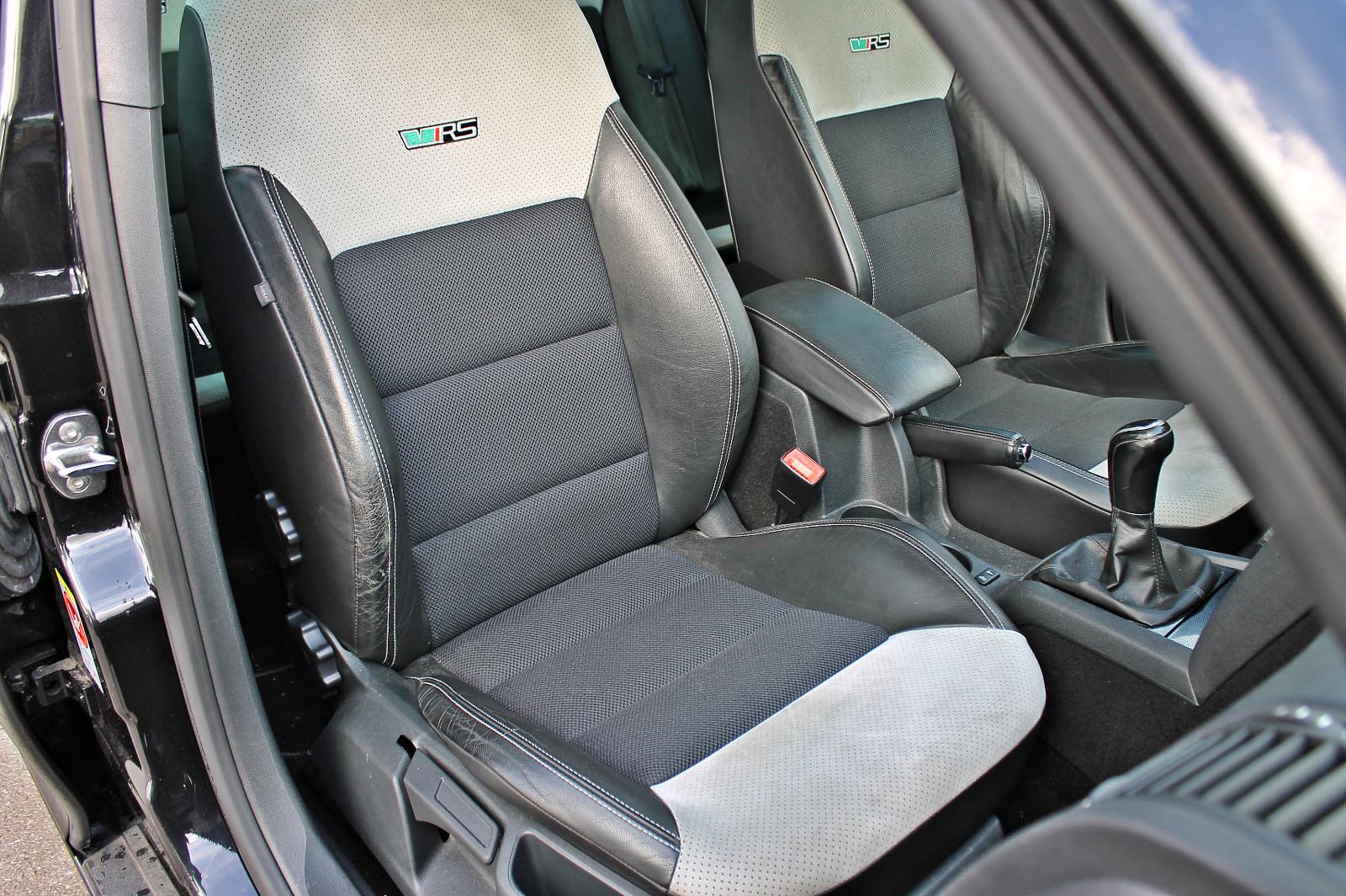 Skoda Octavia Combi RS 2.0 TSI 200 ch BVM / 165 000 km / Alcantara / Bi-Xénon / Sièges chauffants