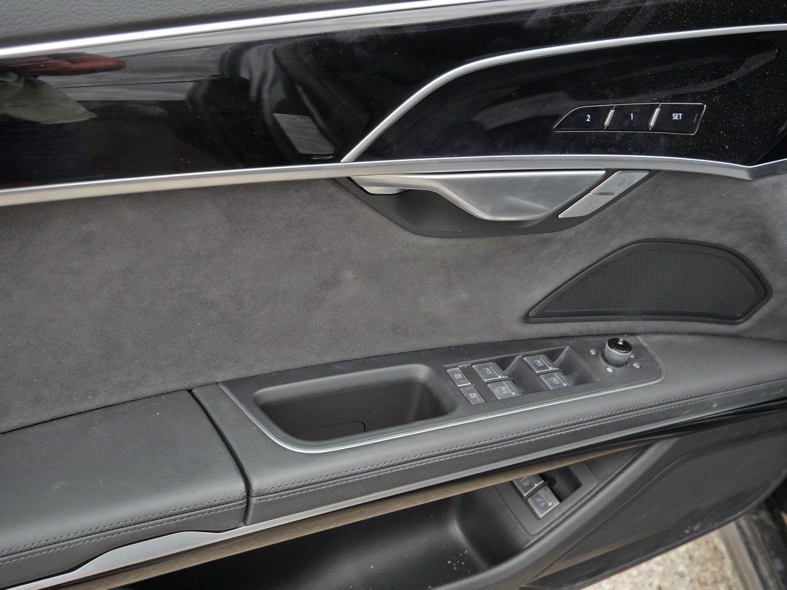 Audi A8 - Bild 22