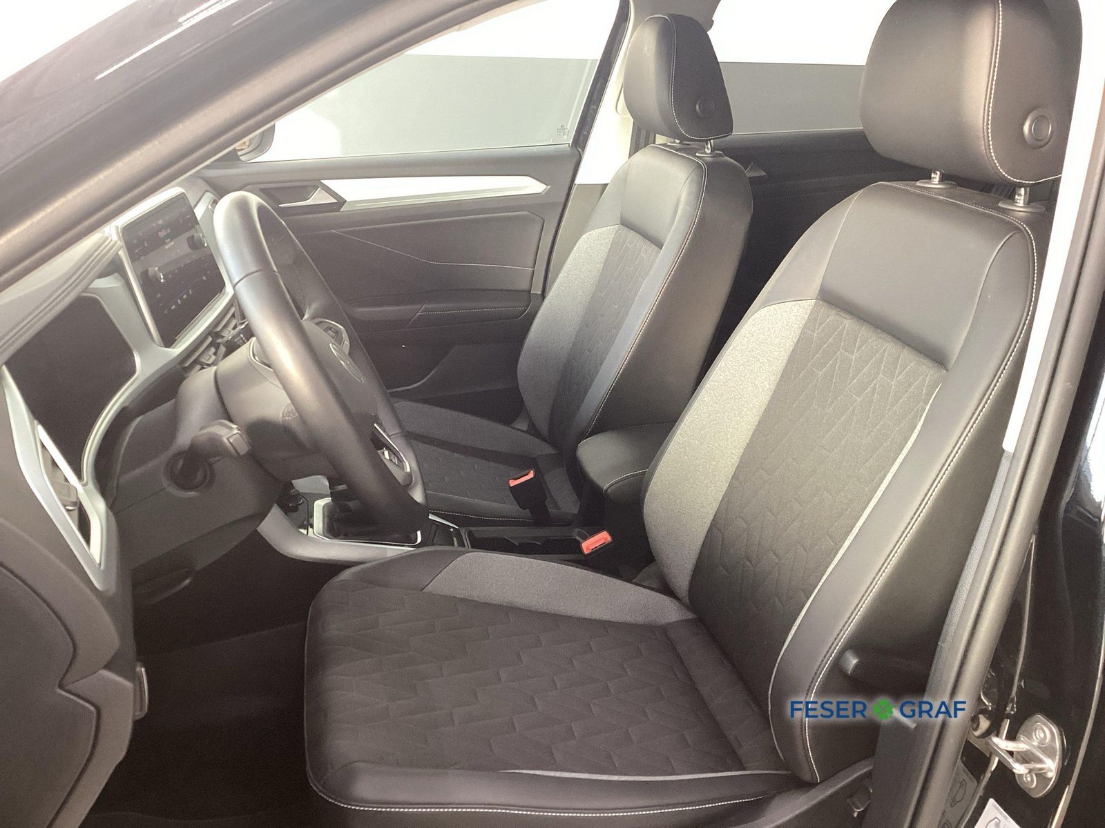 Volkswagen T-Roc - Bild 9