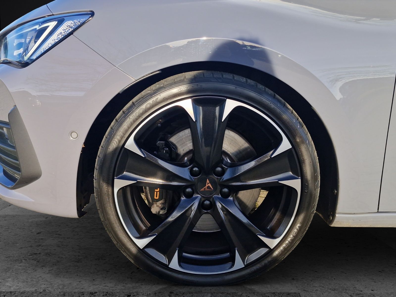 Fahrzeugabbildung CUPRA Leon VZ 2,0 TSI DSG ACC KAMERA NAVI LED