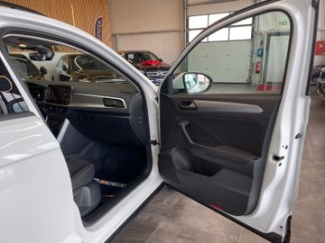 Volkswagen T-Roc Life *Klima*Kamera*ACC*Navi*AppleCarPlay*
