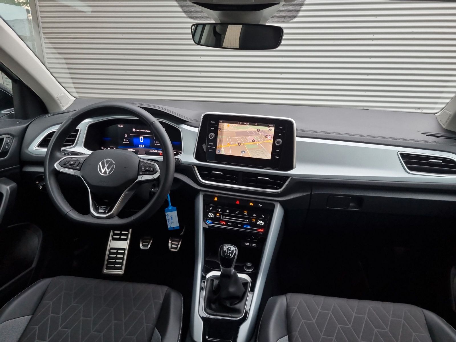 Fahrzeugabbildung Volkswagen T-Roc 1.0 TSI Goal LED NAVI SHZ ALLWETTER
