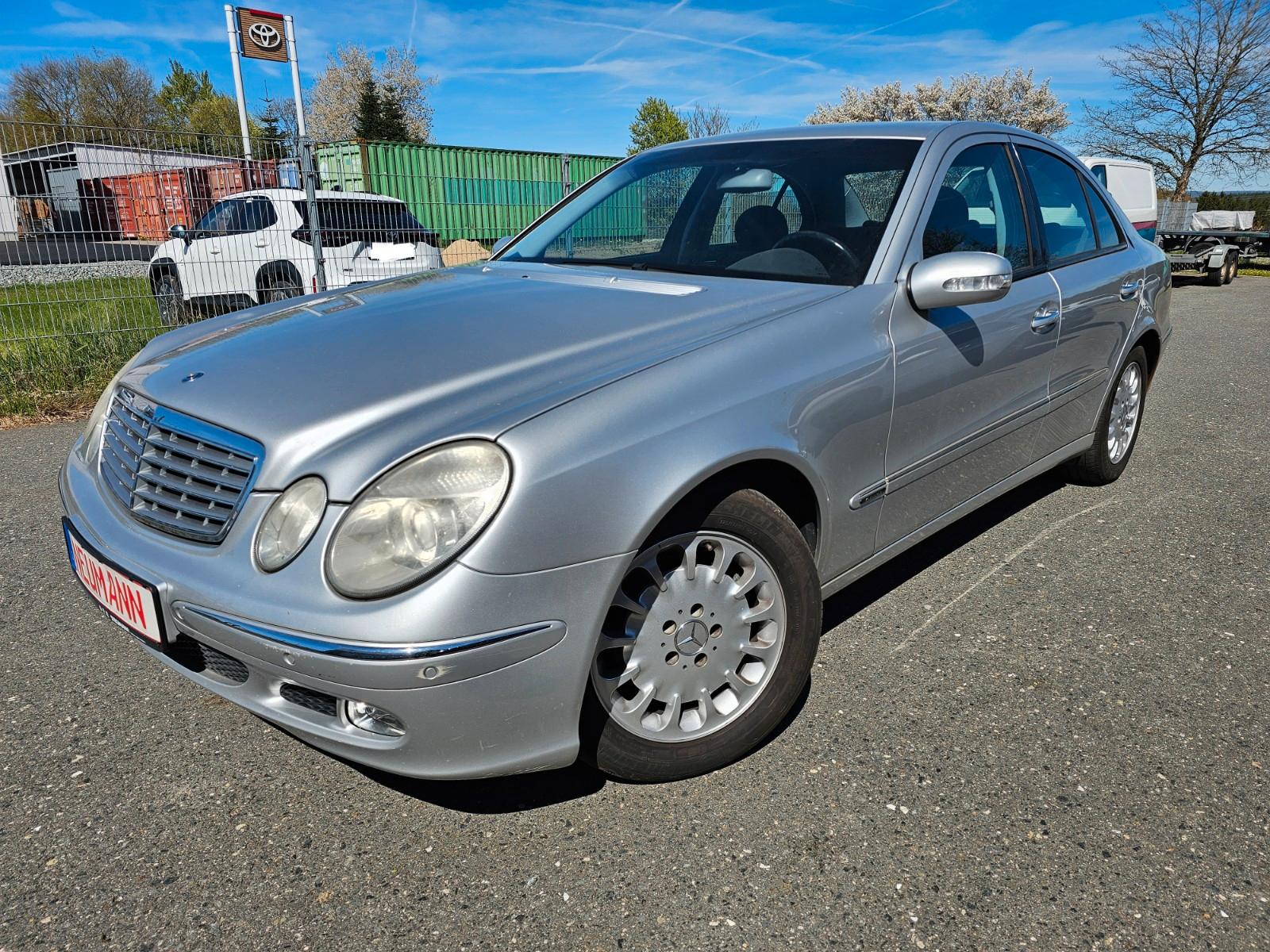 Mercedes-Benz E 220 CDI ELEGANCE Klimaautomatik Sitzheizung