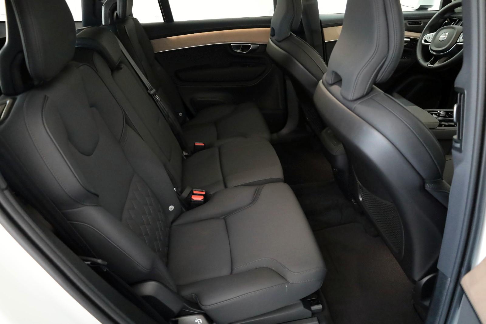 Volvo XC90 Plus Bright AWD,7Sitz,4xSH,360°,HUD,ACC,AHK