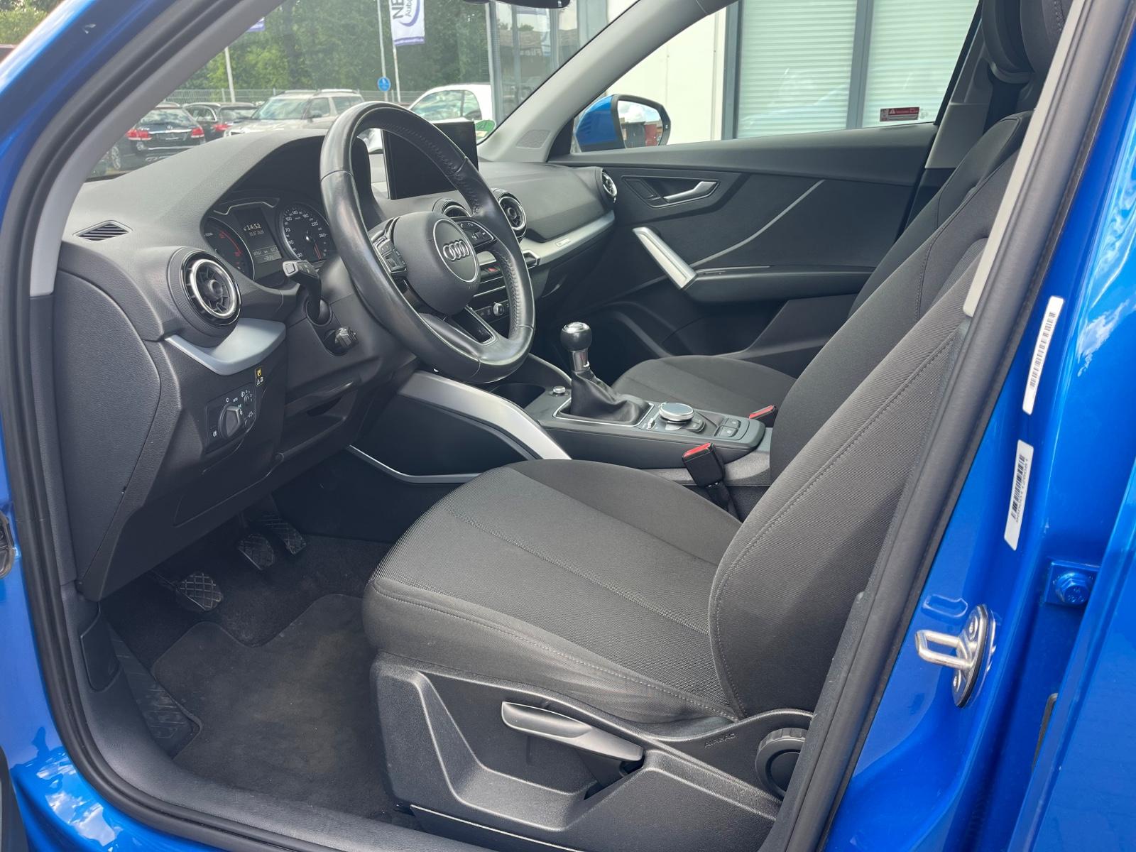 Audi Q2  sport basis Sitzheizung Bluetooth USB Navi