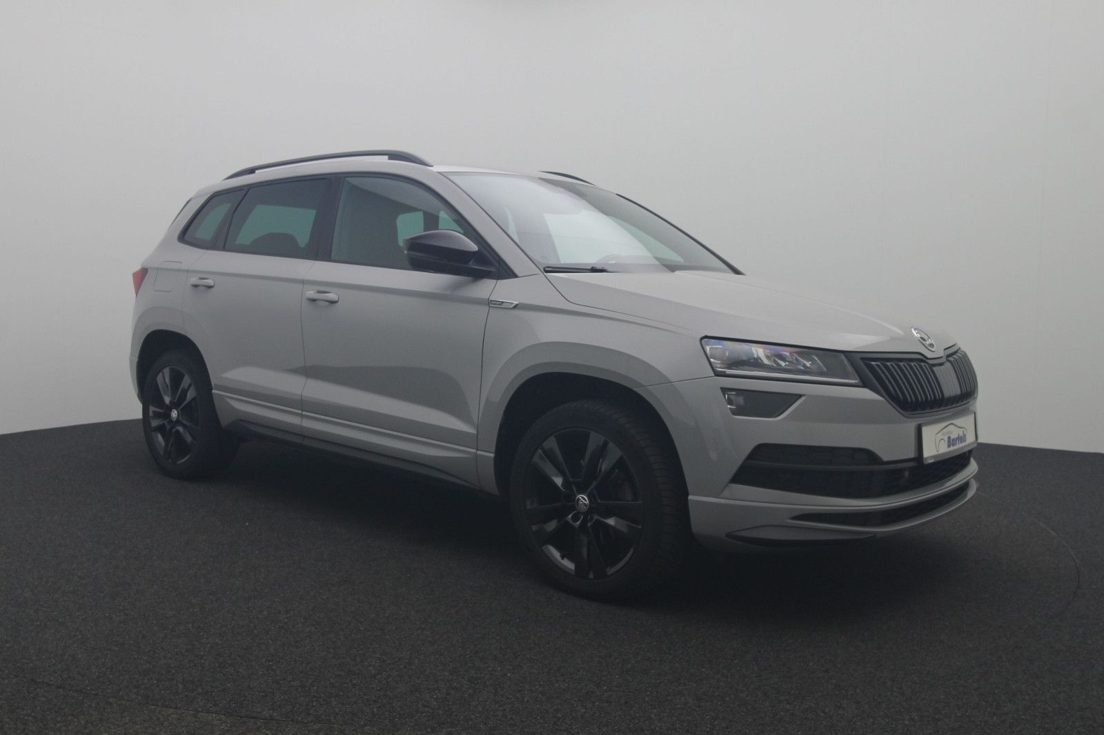 Fahrzeugabbildung SKODA Karoq 1.5 Ambition SPORTLINE LED NAVI ACC