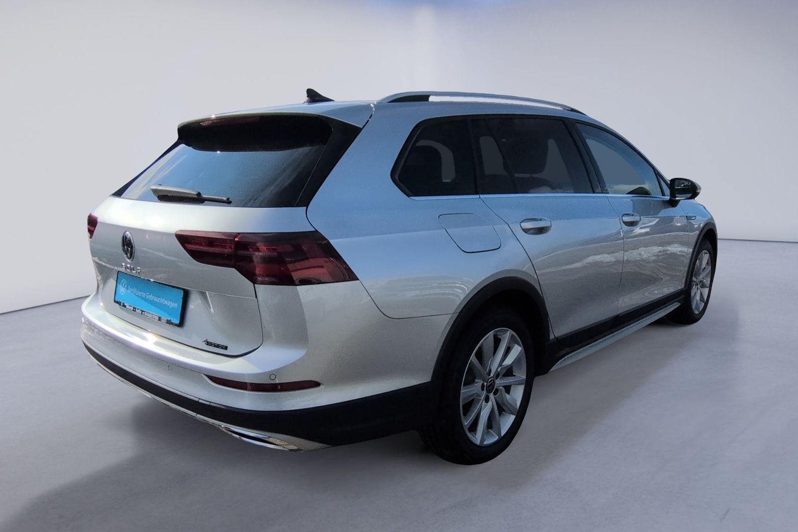 Golf VIII Alltrack 2.0 TDI DSG KAMERA+PANO+STHZ