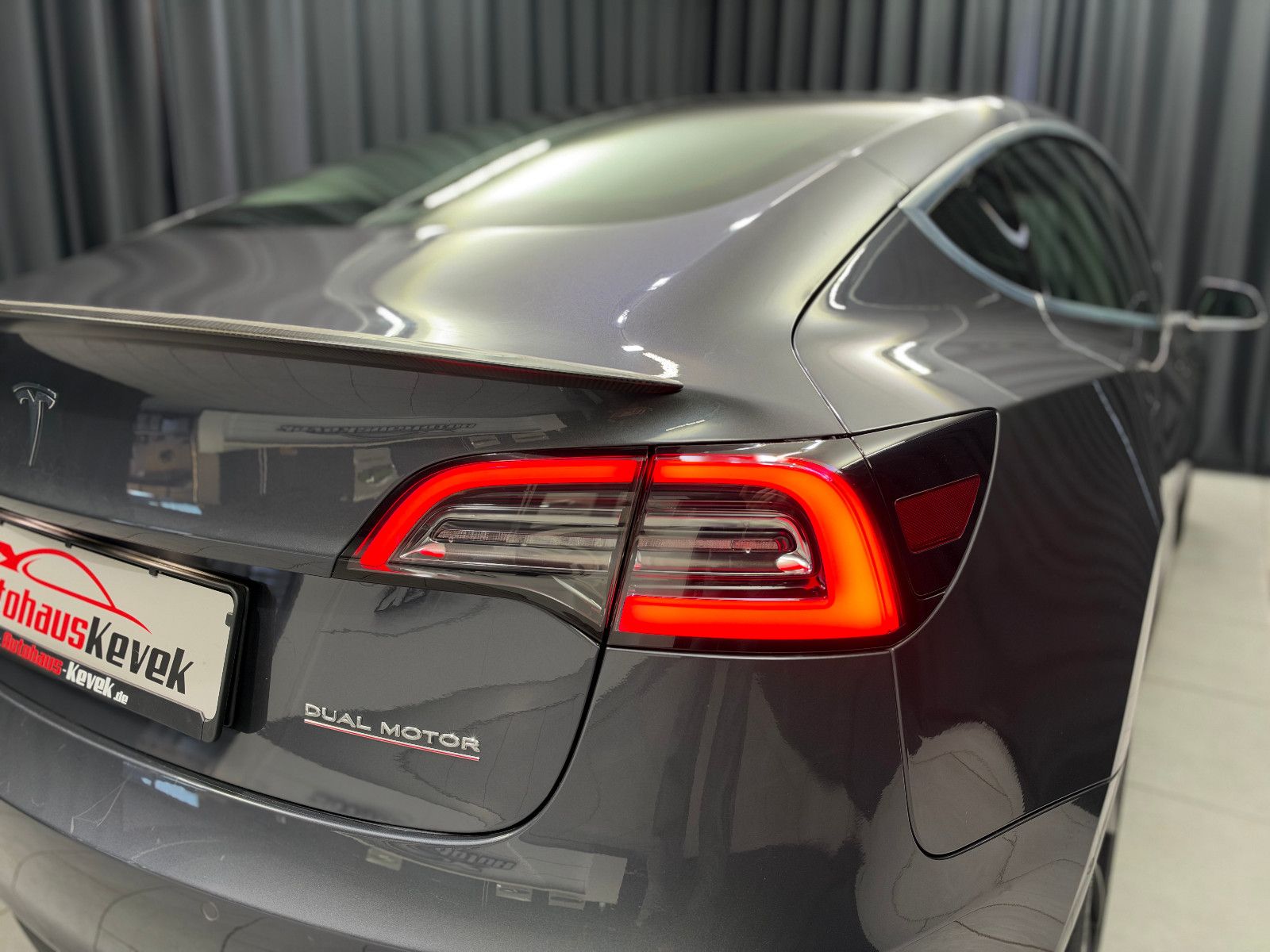Fahrzeugabbildung Tesla Model 3 Performance Dual AWD |PANO|PREMIUM-SOUND