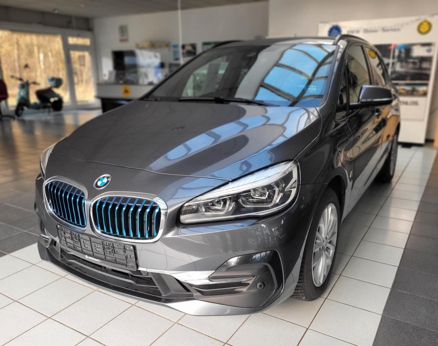 BMW 225 2 Active Tourer 225 xe Luxury Line