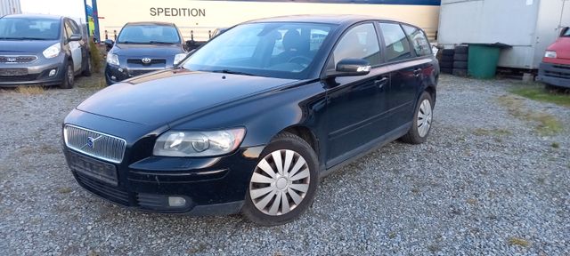 Volvo V50 2.4 Automatik Benzin+ Gas Tüv 2/2025....