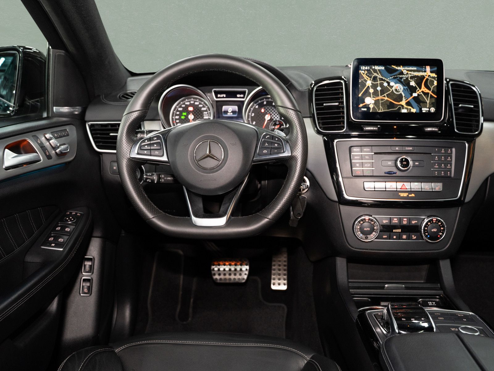 Fahrzeugabbildung Mercedes-Benz GLE 43 AMG 4Matic Coupe - Pano|360°|Airmatic|21"