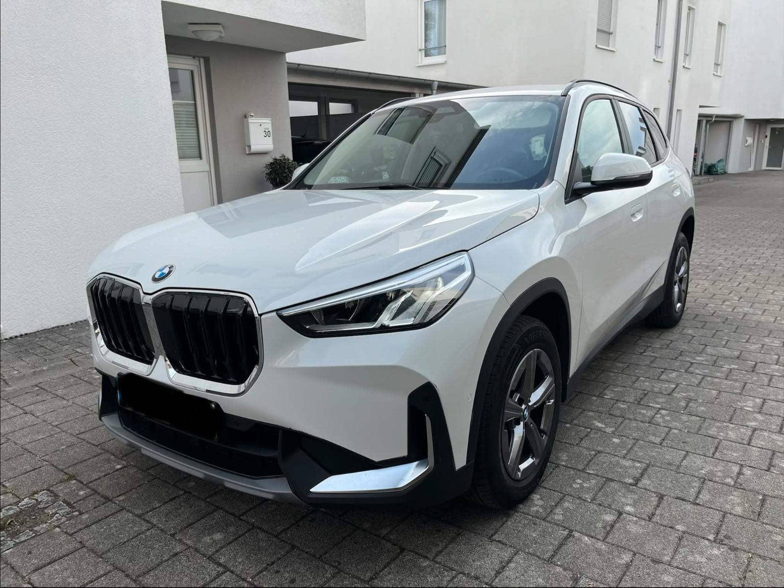 BMW X1 sDrive18dA *LED*KAMERA*Shadow Line*NAVI*