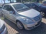 Mercedes-Benz B 180 - gebrauchte Mercedes-Benz B 180 aus dem Jahr 2011