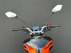 QJ MOTOR SRK 125 S Pro ABS + USB + LED + 15 PS