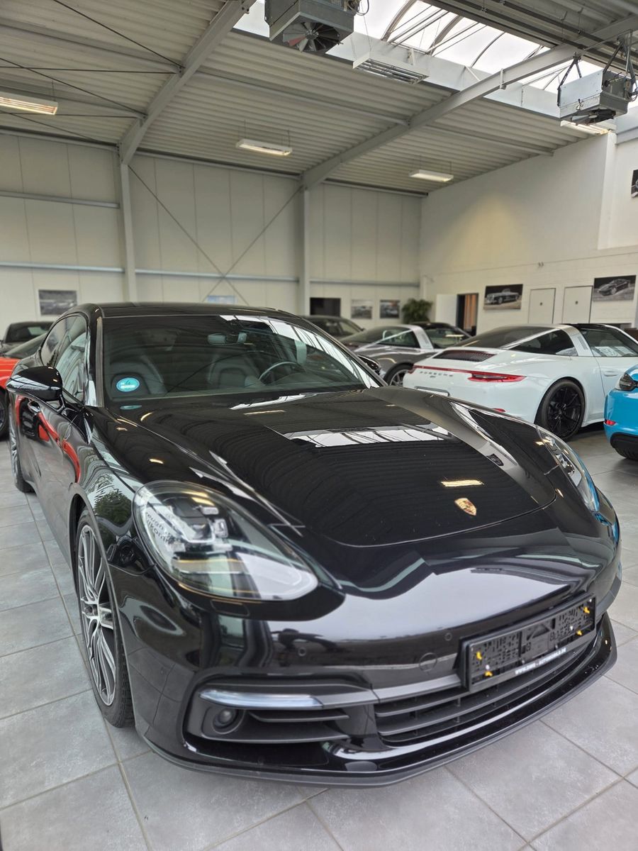 Fahrzeugabbildung Porsche Panamera Sport Turismo 4 E-Hybrid/VOLLAUSTATTUNG
