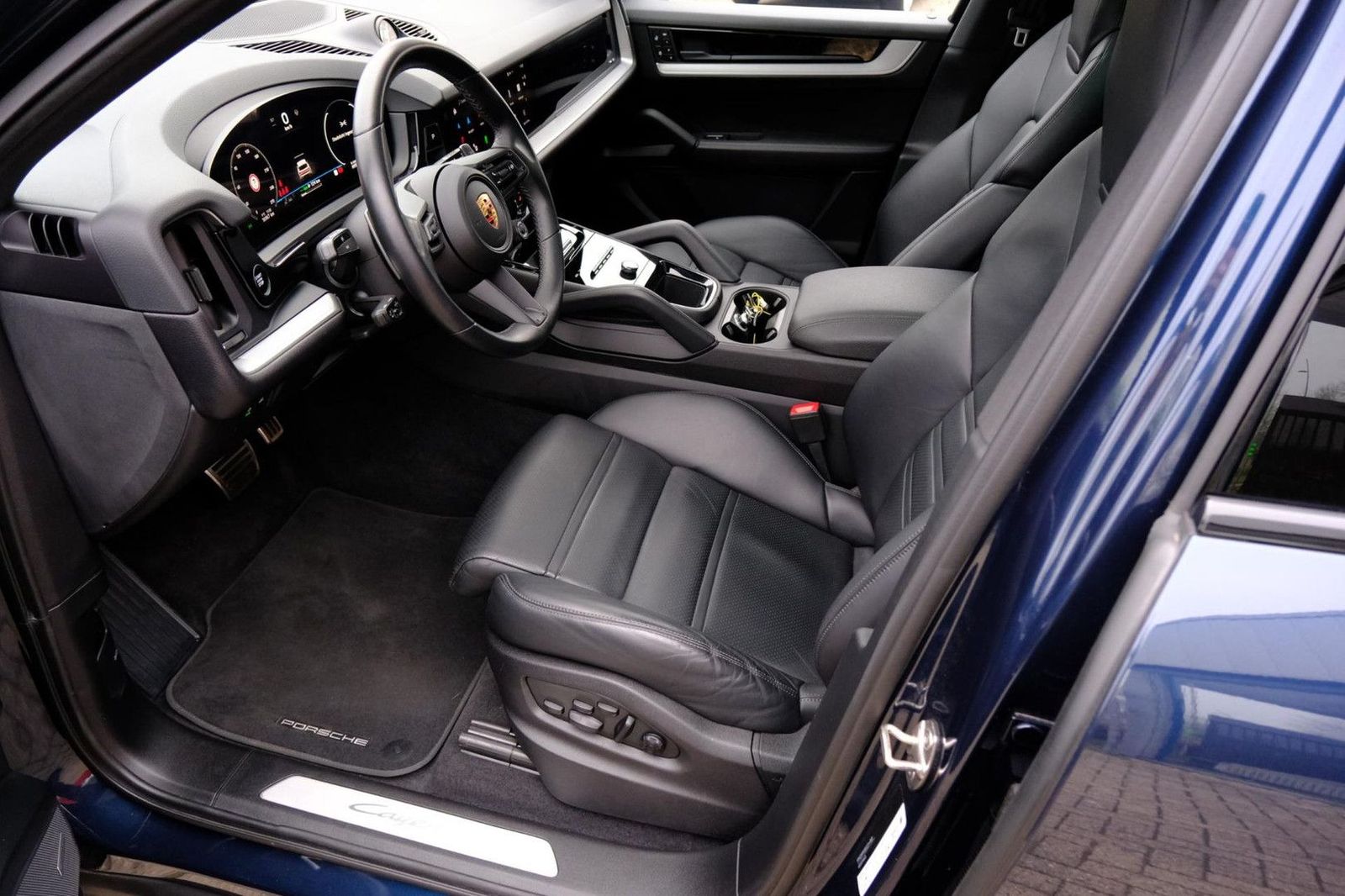 Porsche Cayenne 3.0 E-Hybrid orig. NL|1e eig.|Pano|Lucht imagem 2