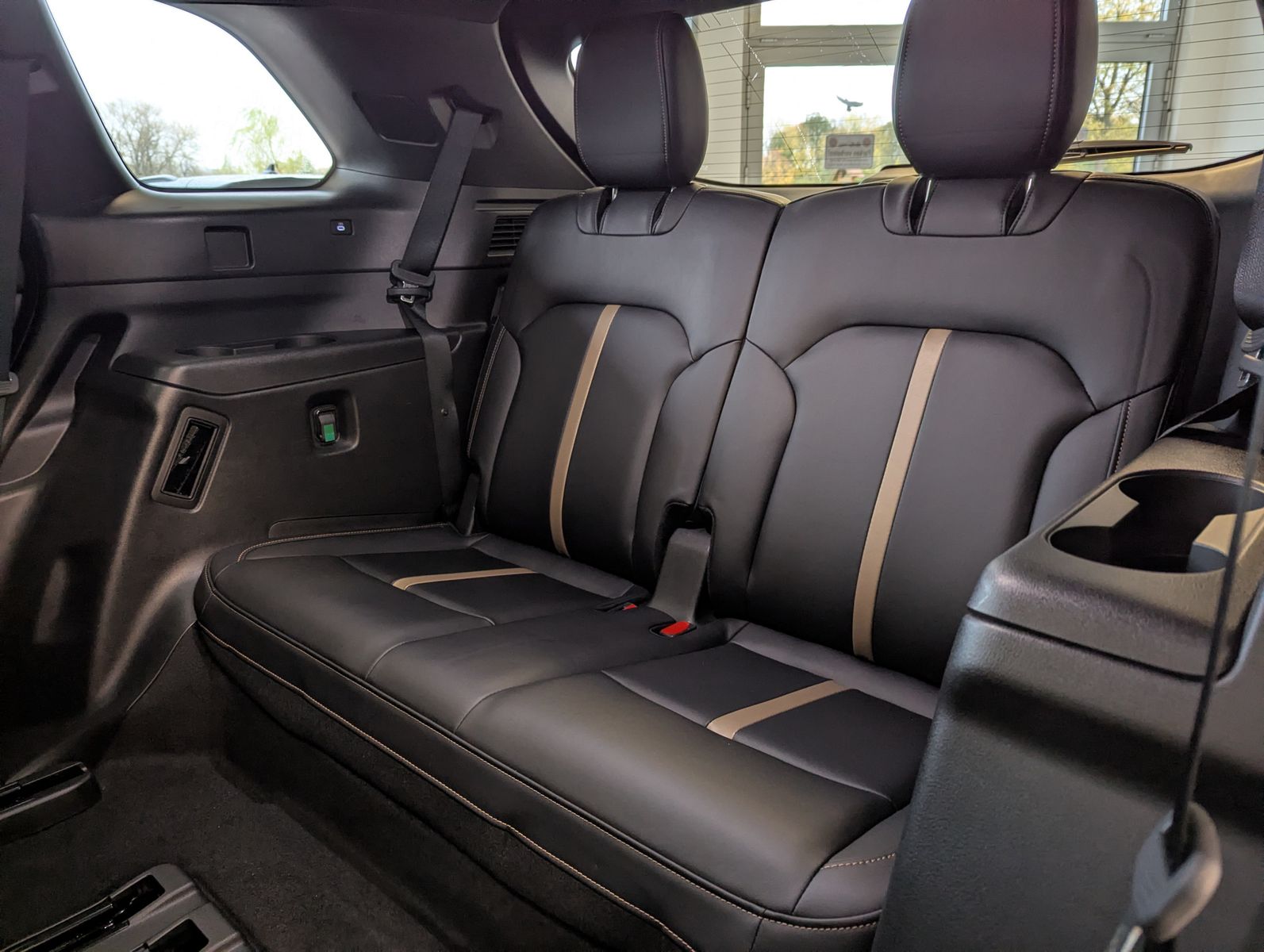 MAZDA CX-80 3.3L E-SKYACTIV D 254 HOMURA+ 7-Sitze Pano - Image 14