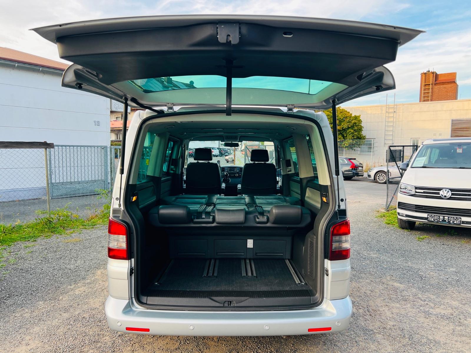 VOLKSWAGEN T5 MULTIVAN UNITED 2.5 TDI 174ch 4MOTION - 7 PLACES - 2 PORTES COULISSANTES ÉLECTRIQUES - ALCANTARA/CUIR - GPS - CHAUFFAGE AUXILIAIRE