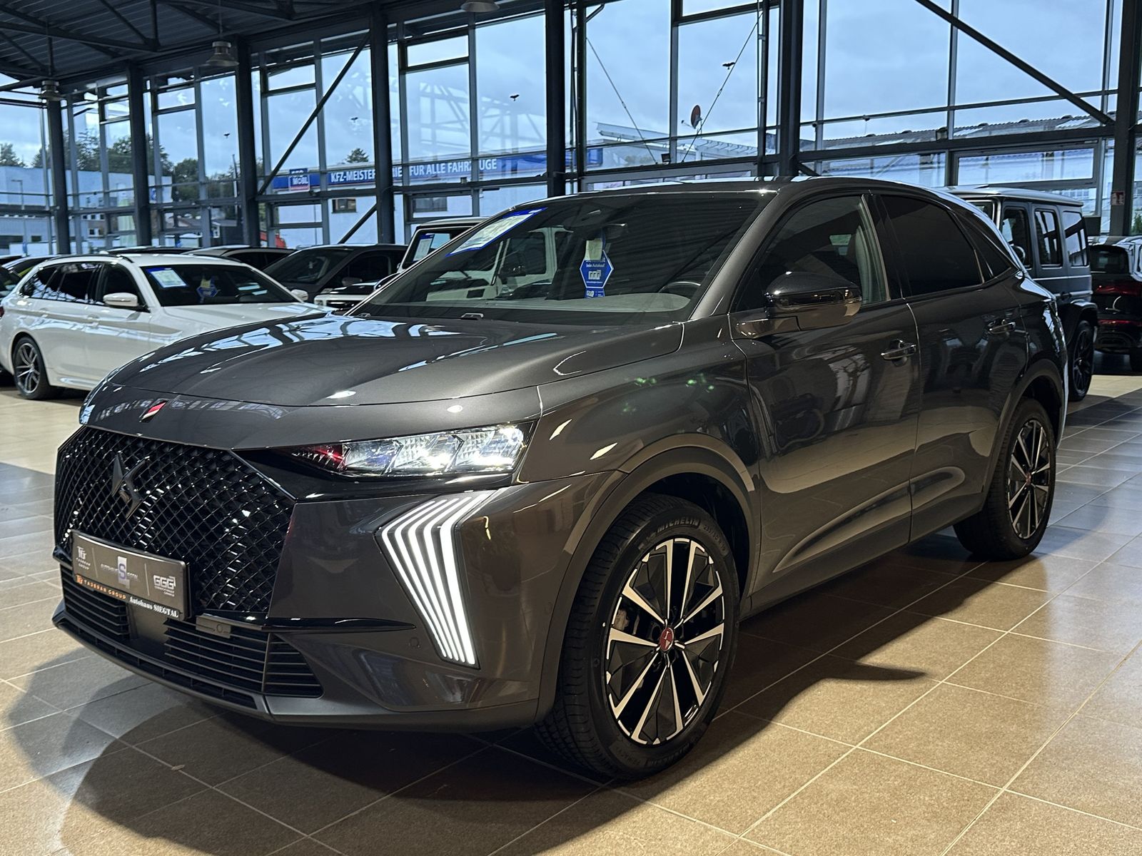 DS Automobiles DS7 (Crossback) Performance Line Leder RCam Navi imagem 3