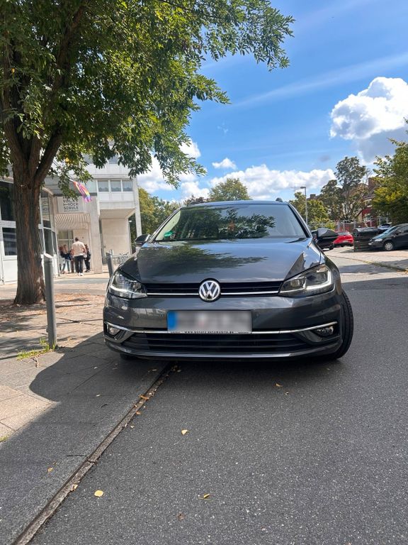 Image of Volkswagen Golf Sportsvan