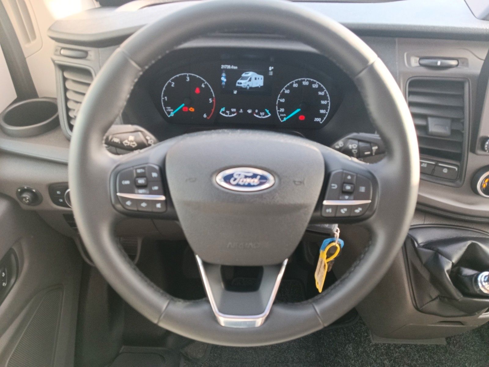 Fahrzeugabbildung Weinsberg CaraSuite 650 MEG Ford