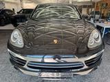 Porsche Cayenne - - Porsche Cayenne: Allradantrieb