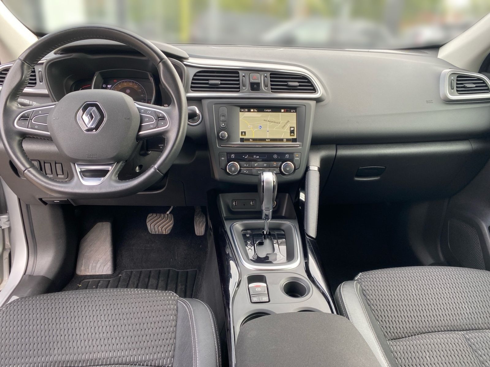 Fahrzeugabbildung Renault Kadjar 1.2 TCe 130 Automatik Limited *NAV*KAMERA
