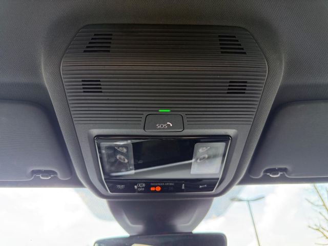 Golf 8 VIII R-Line 1.5 eTSI Navi ACC PDC v.+hi.
