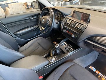 BMW 118  1 Lim. 5-trg. 118 i *NAVI*PDC*SZHZ*TEMPOMAT