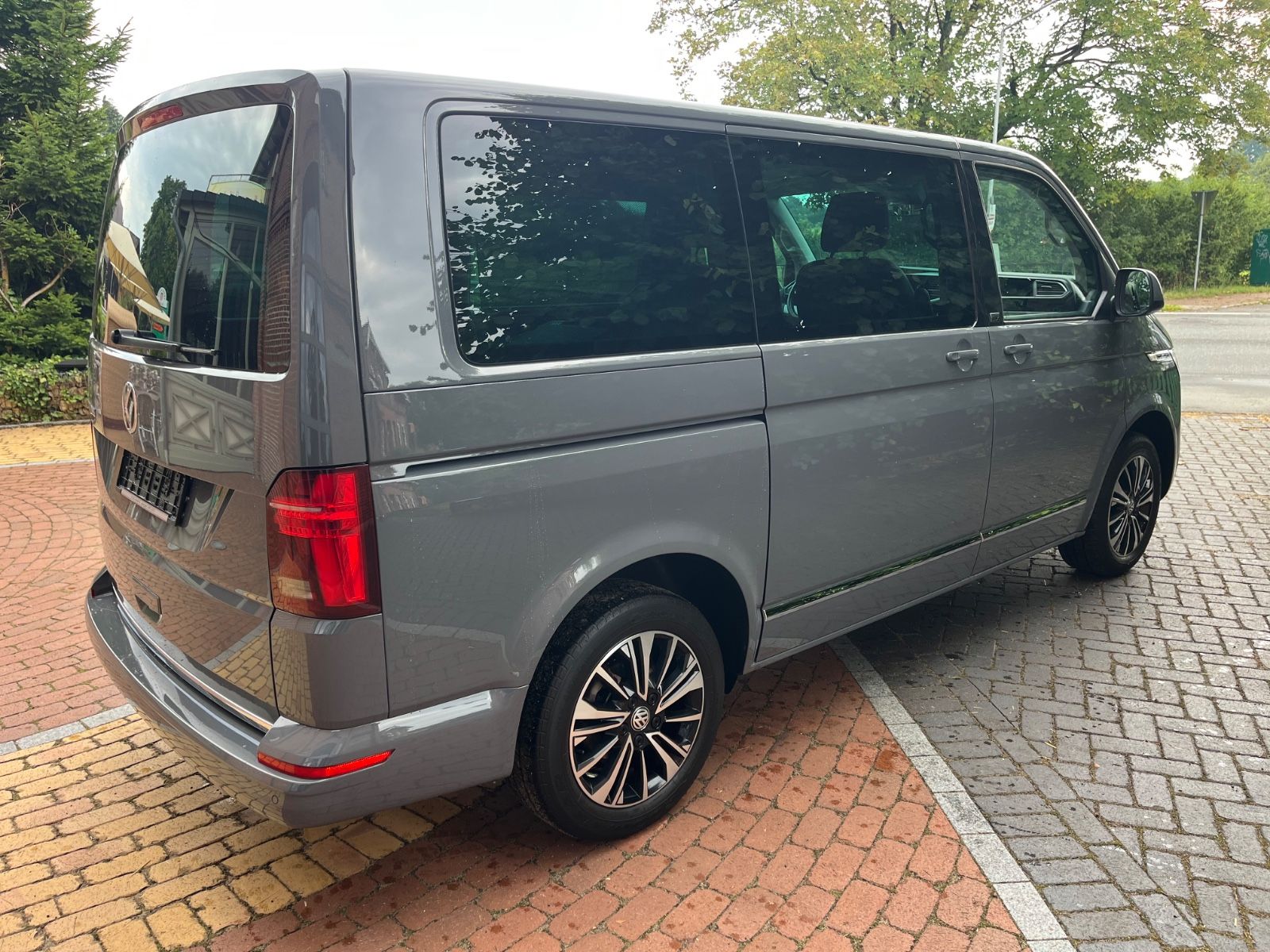 VW T6 Multivan 2021 - Image 6 of 11