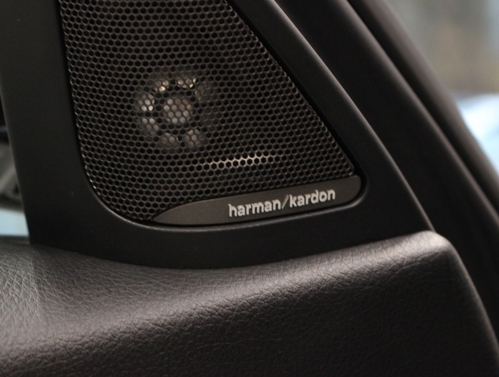 Fahrzeugabbildung BMW 335i xDrive M Sport*Head-up*Kamera*Harman-Kardon