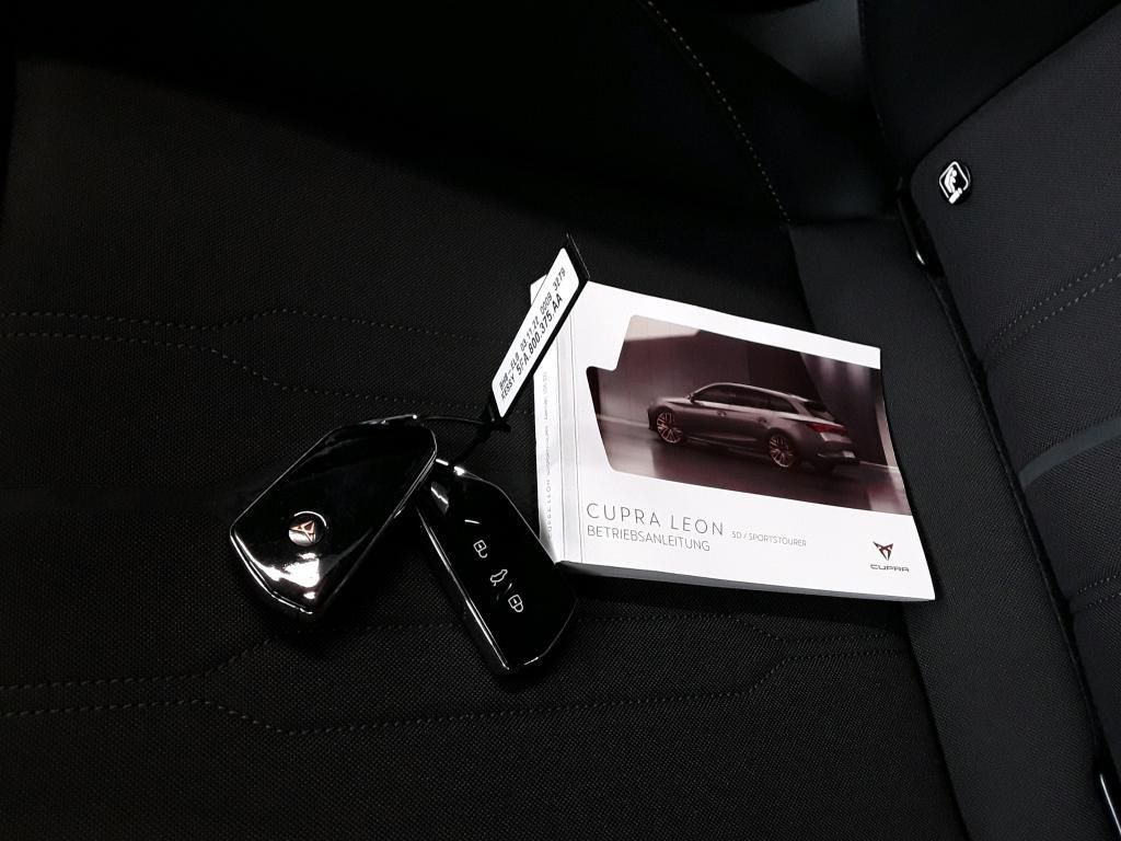 Cupra Leon 1.4 electric/TSI e-HYBRID 150kW 6-Gang Auto