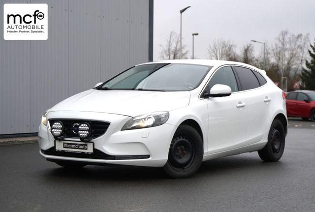 Volvo V40 2.0D Momentum *XENON*PDC*NAVI*